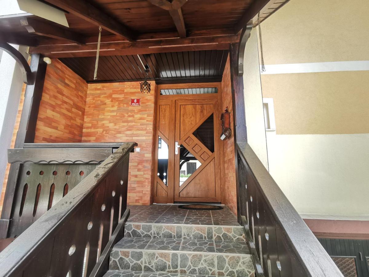Apartment Lakebled With Casle Bled View Bagian luar foto