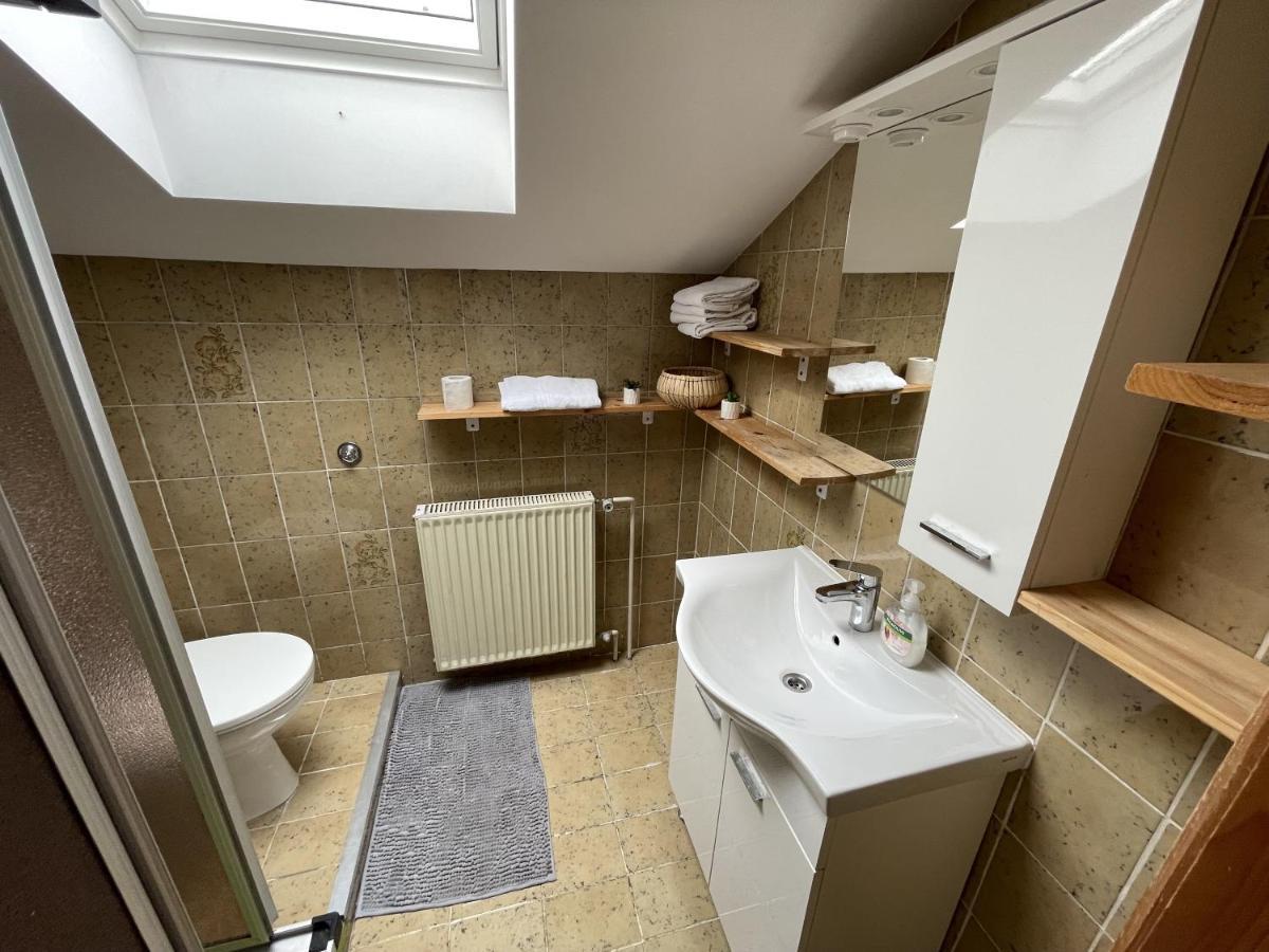 Apartment Lakebled With Casle Bled View Bagian luar foto